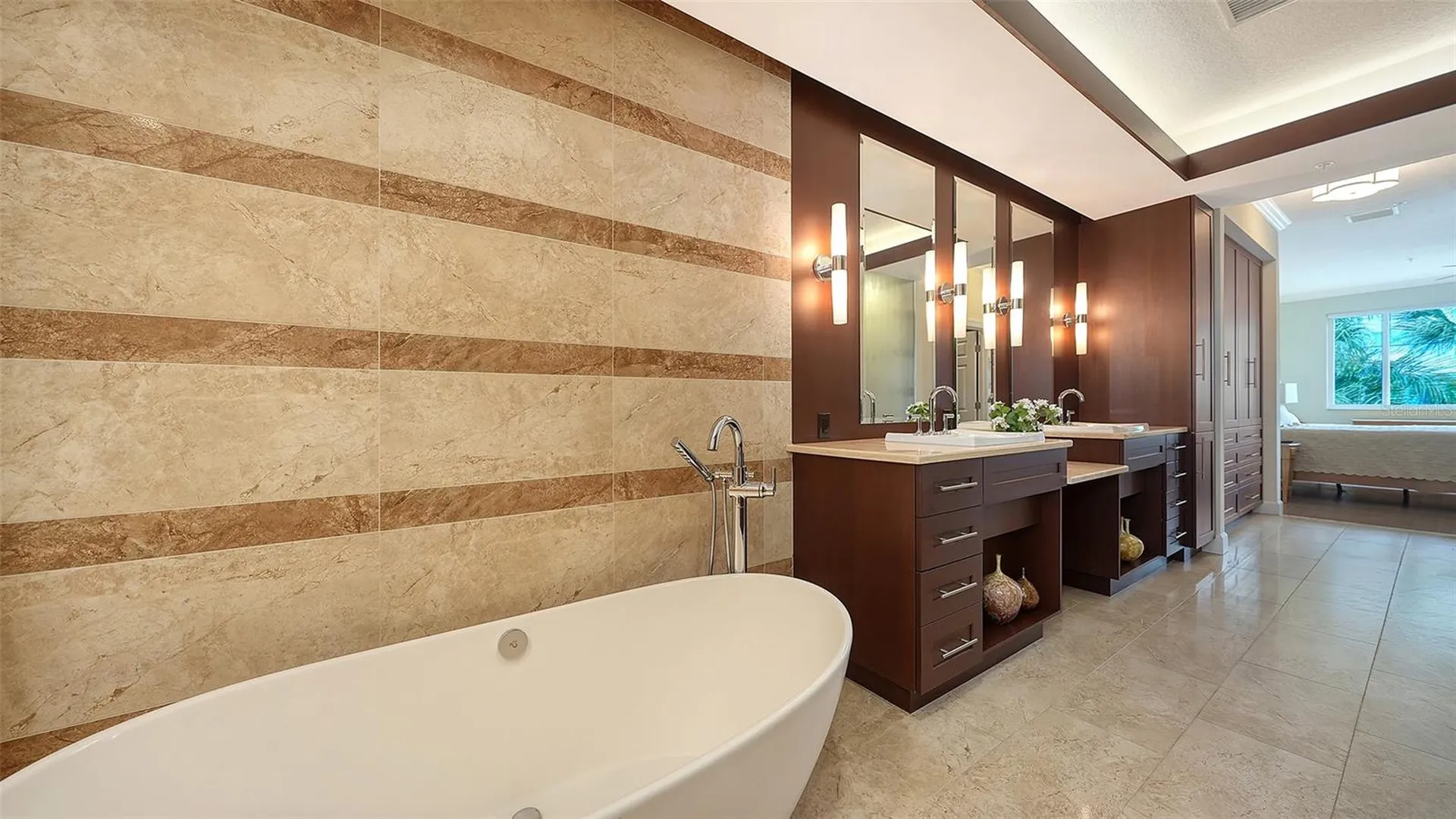 3942 Hamilton Club Circle Sarasota FL 34242
