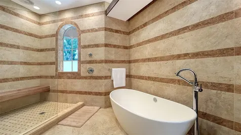 3942 Hamilton Club Circle Sarasota FL 34242