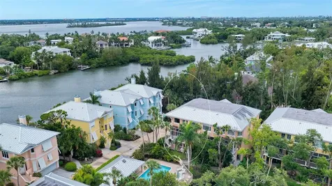 3942 Hamilton Club Circle Sarasota FL 34242