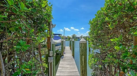 3942 Hamilton Club Circle Sarasota FL 34242