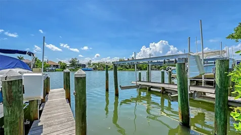 3942 Hamilton Club Circle Sarasota FL 34242