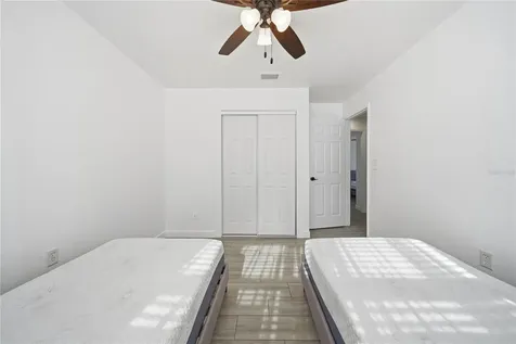 6292 109th Avenue N Pinellas Park FL 33782