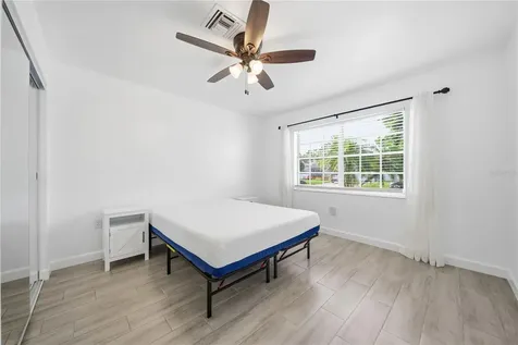 6292 109th Avenue N Pinellas Park FL 33782