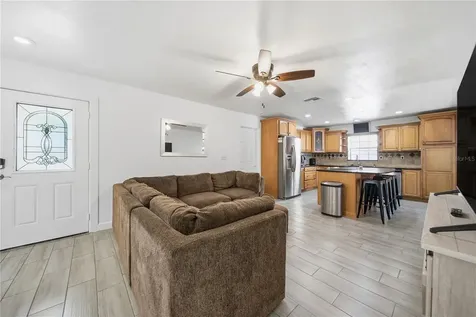 6292 109th Avenue N Pinellas Park FL 33782