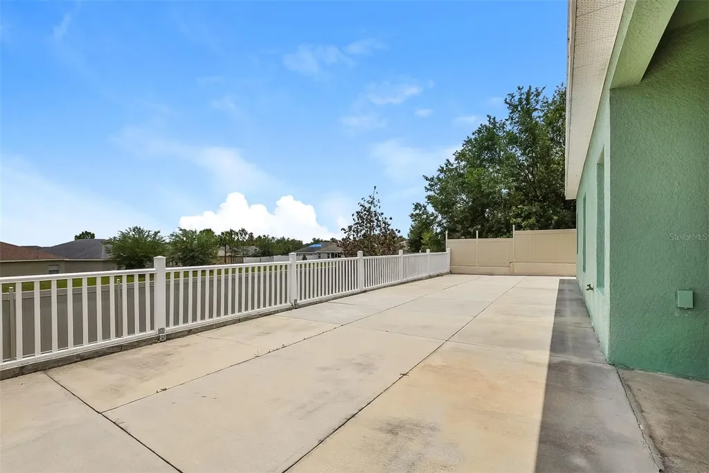 1221 Longville Circle Tavares FL 32778