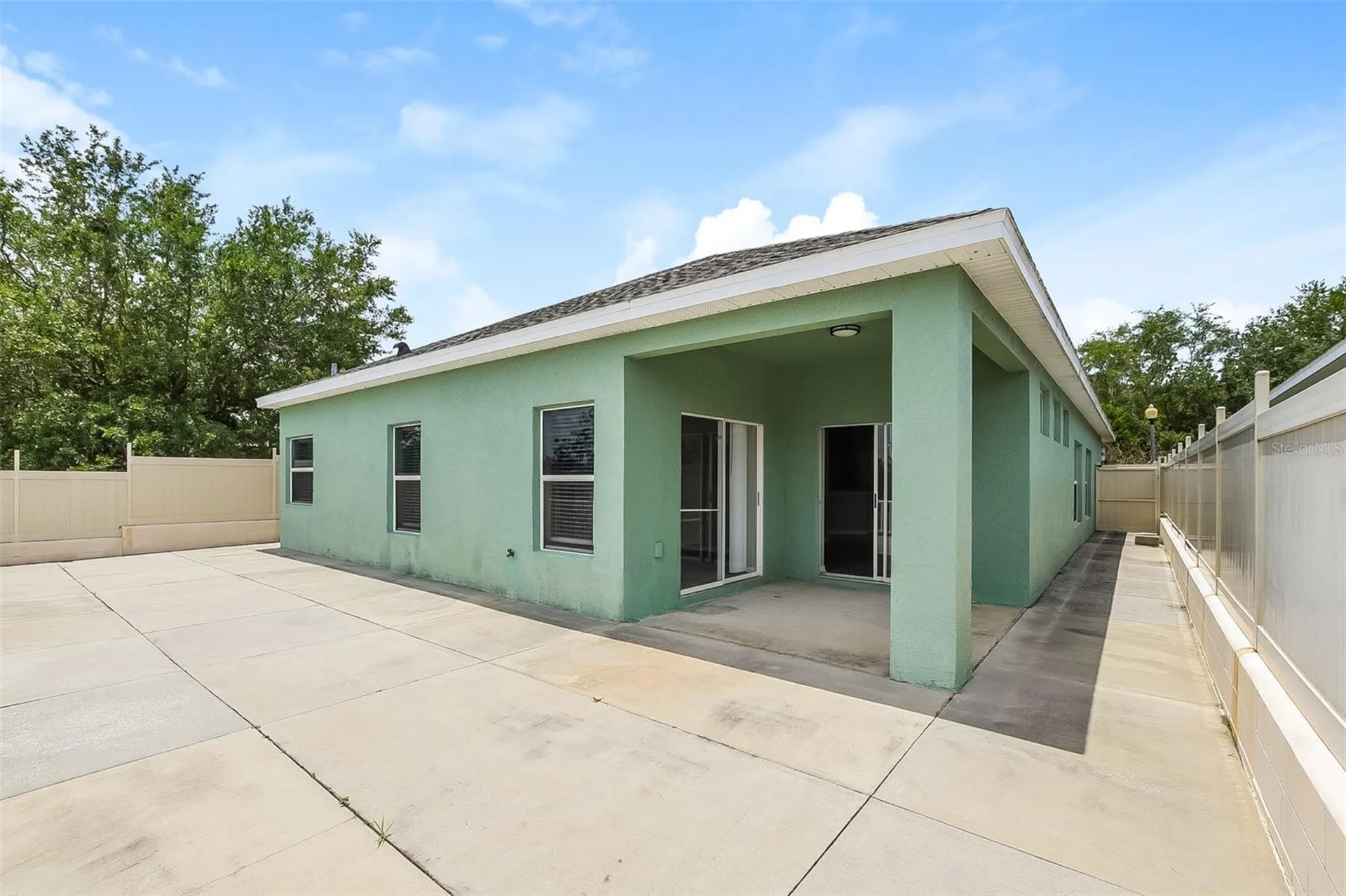 1221 Longville Circle Tavares FL 32778