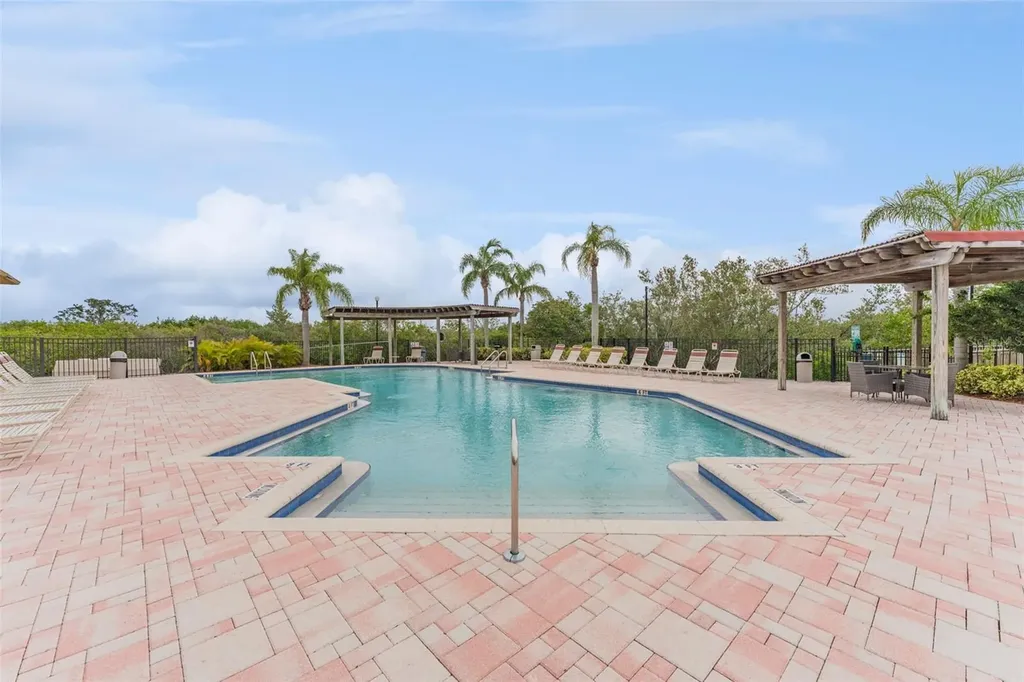 4333 Bayside Village Drive Tampa FL 33615
