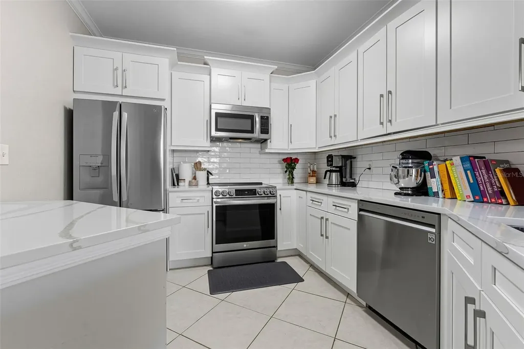 4333 Bayside Village Drive Tampa FL 33615