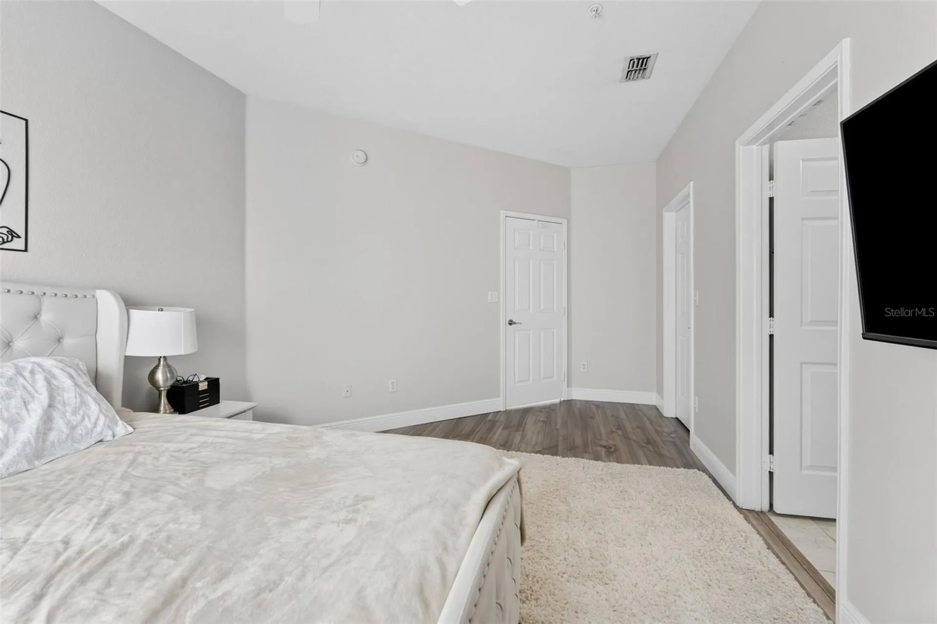 4333 Bayside Village Drive Tampa FL 33615
