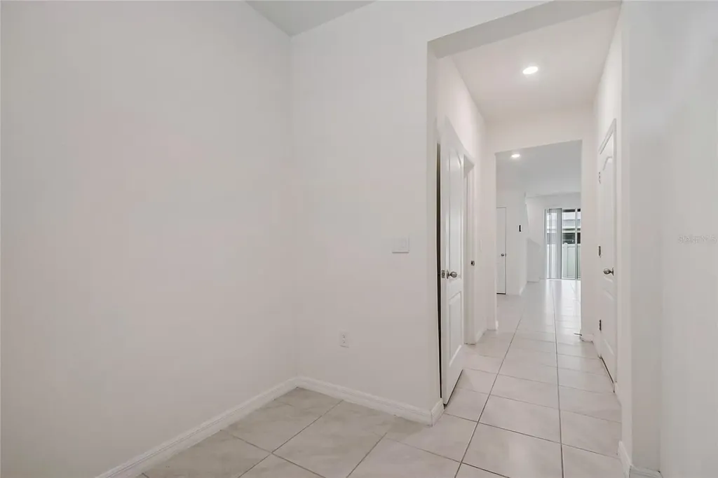 1242 Lido Drive Howey In The Hills FL 34737