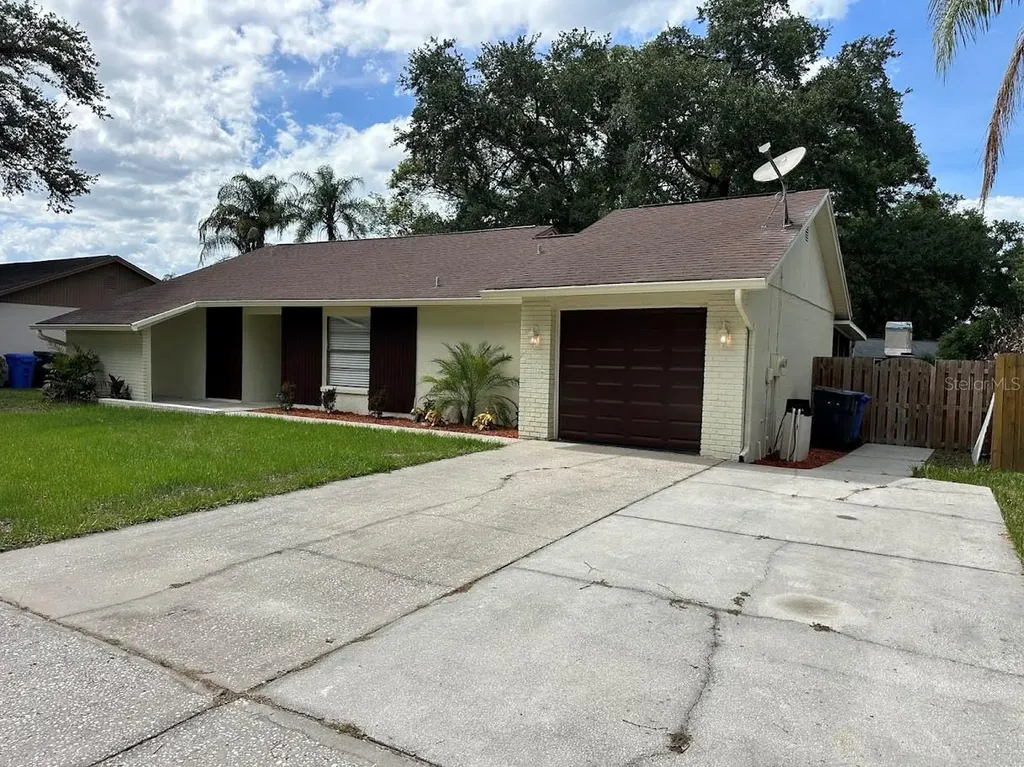 17644 Meadowbridge Drive Lutz FL 33549
