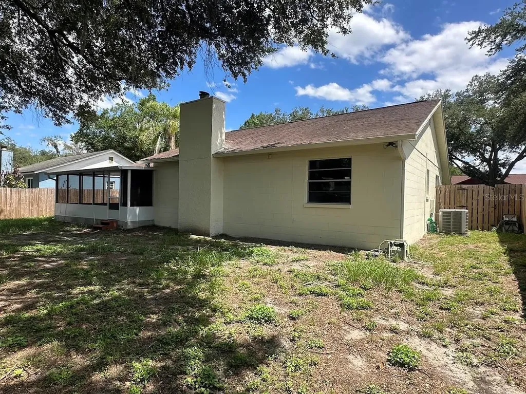 17644 Meadowbridge Drive Lutz FL 33549