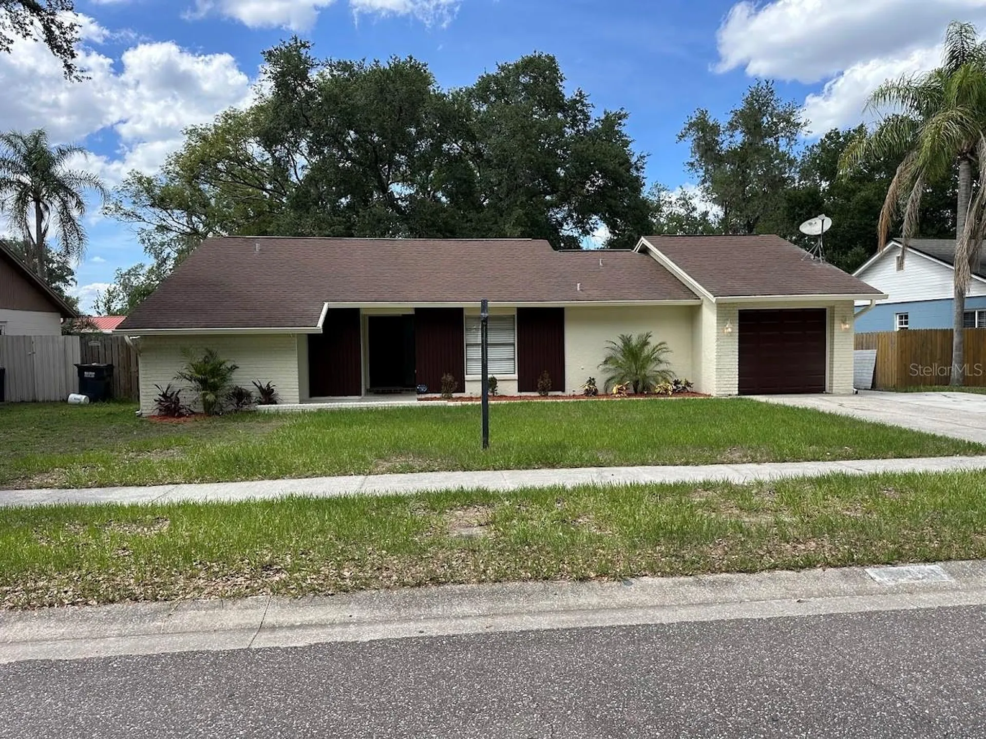 17644 Meadowbridge Drive Lutz FL 33549