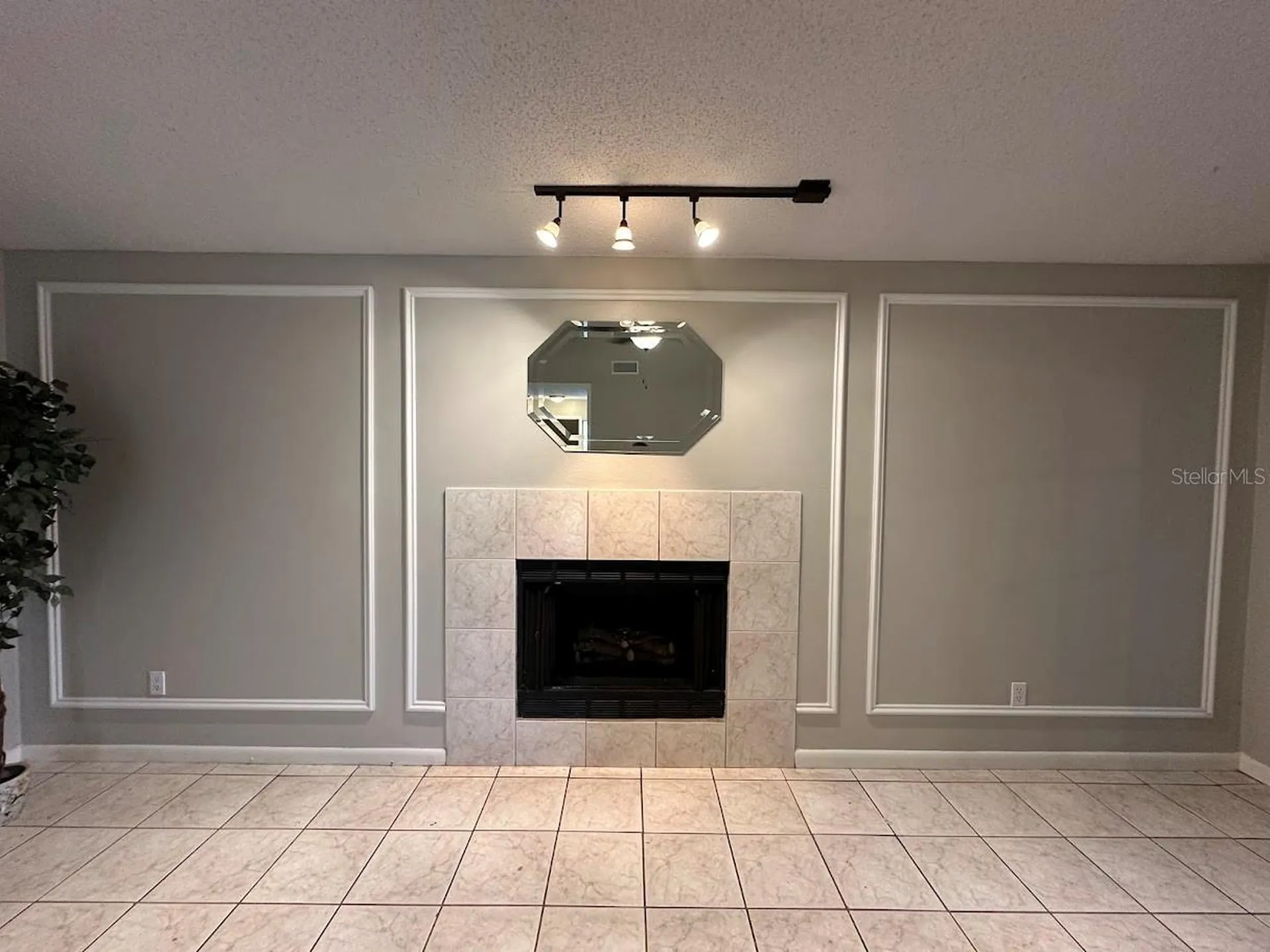 17644 Meadowbridge Drive Lutz FL 33549