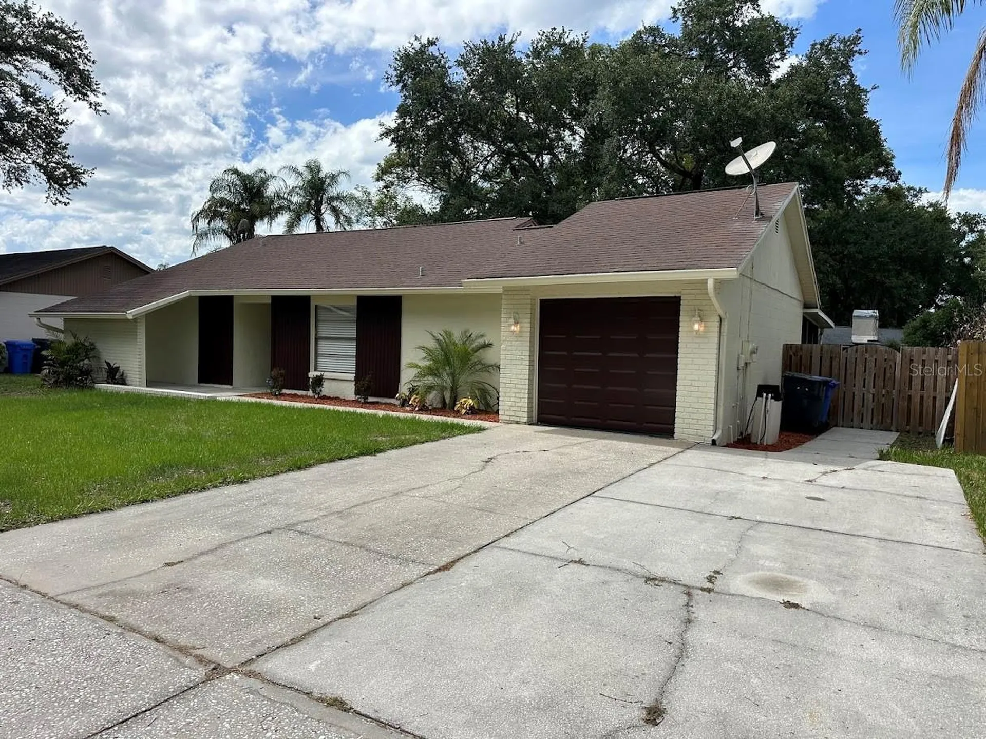 17644 Meadowbridge Drive Lutz FL 33549