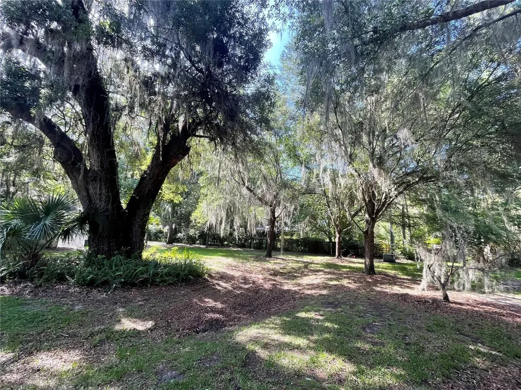 905 NW 21st Avenue Gainesville FL 32609