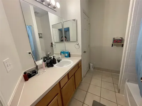 905 NW 21st Avenue Gainesville FL 32609
