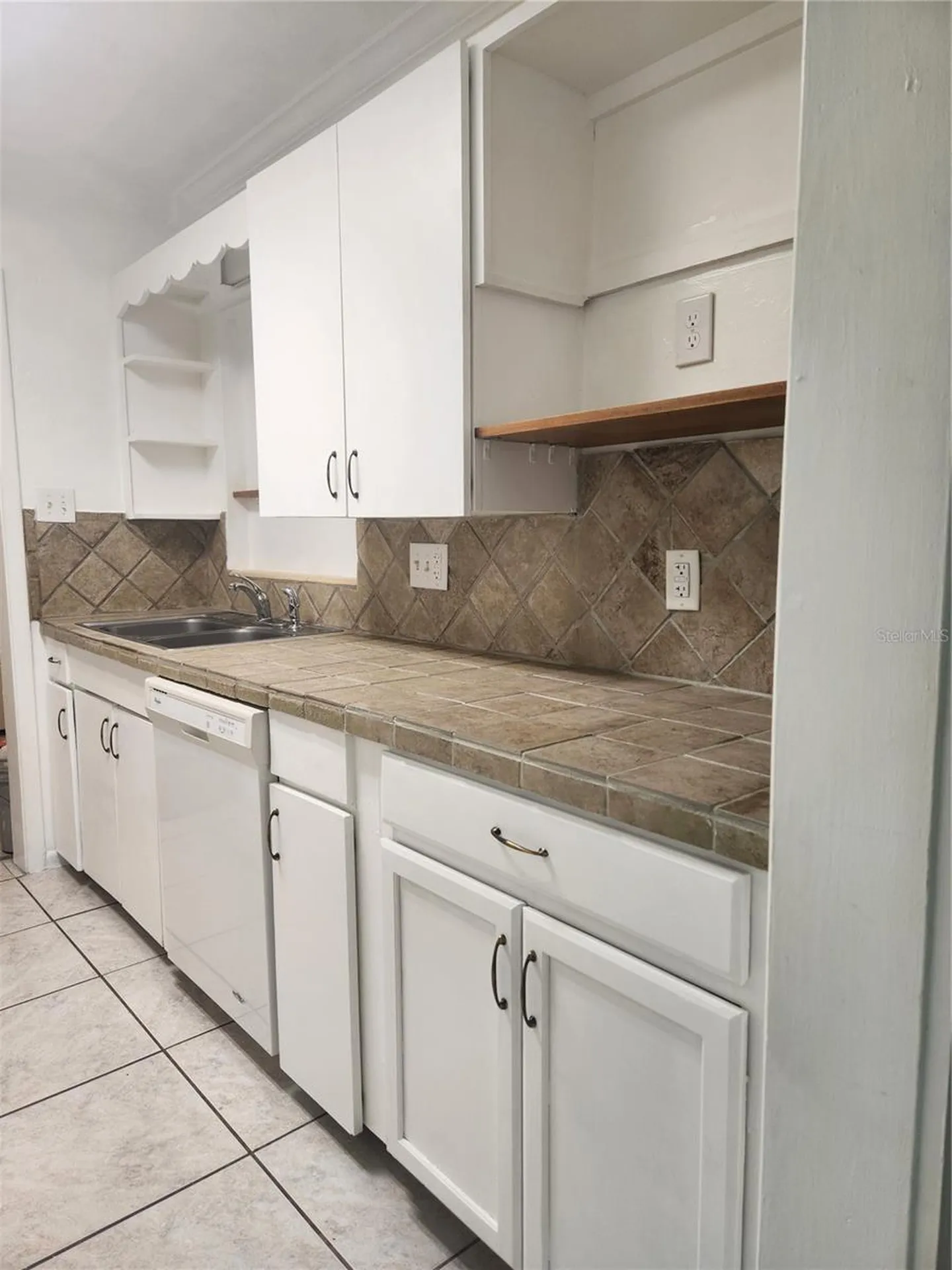 2023 Gold Avenue Sarasota FL 34235