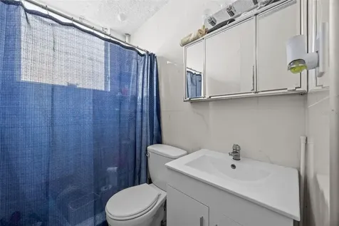 708 Calle Central Condominio Royal House San Juan PR 00907
