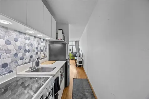 708 Calle Central Condominio Royal House San Juan PR 00907