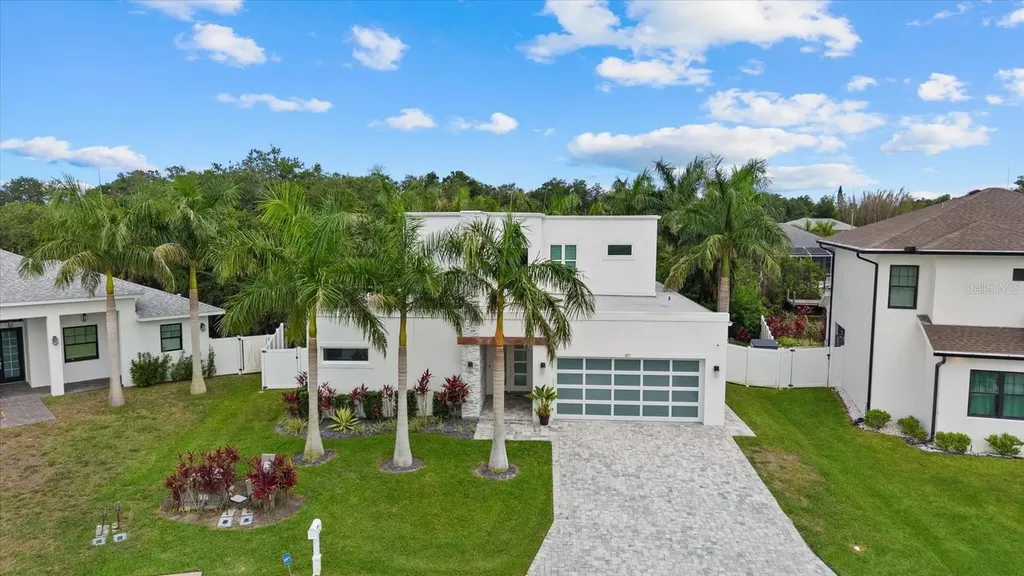 811 30th Court E Bradenton FL 34208