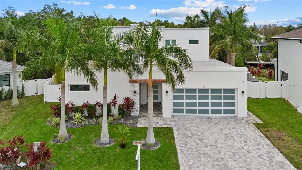811 30th Court E Bradenton FL 34208