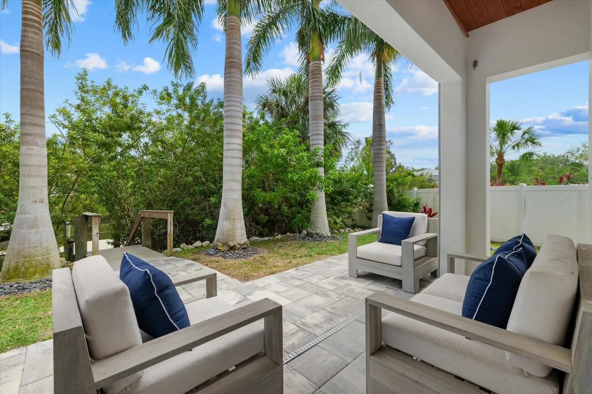 811 30th Court E Bradenton FL 34208