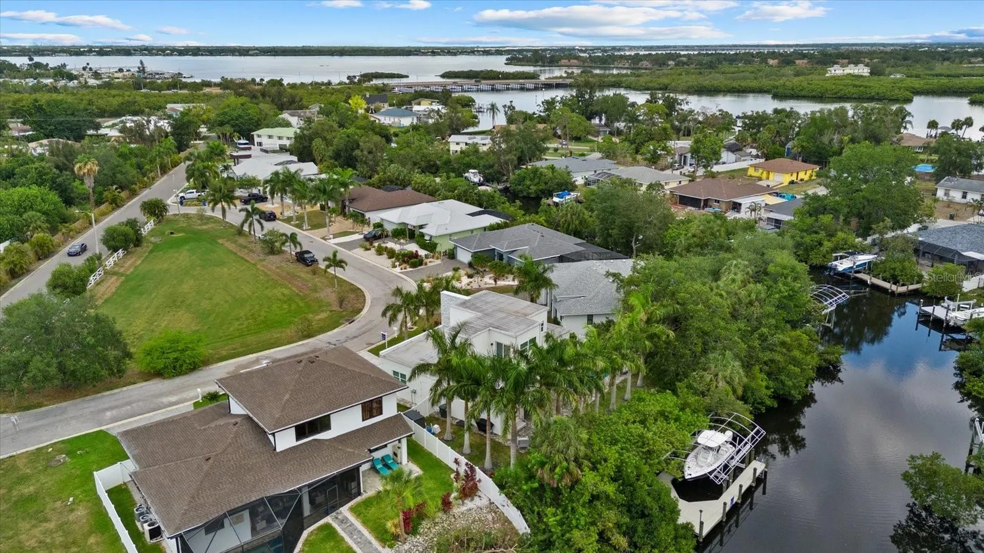 811 30th Court E Bradenton FL 34208