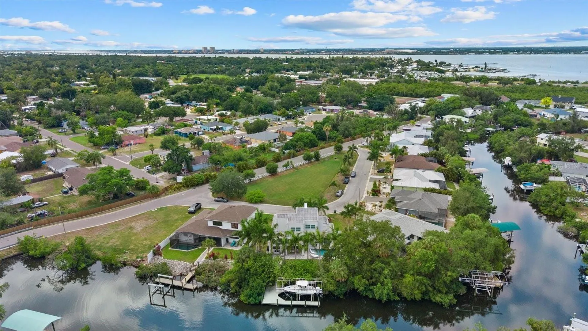 811 30th Court E Bradenton FL 34208