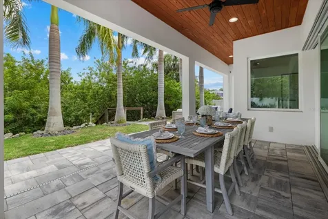 811 30th Court E Bradenton FL 34208