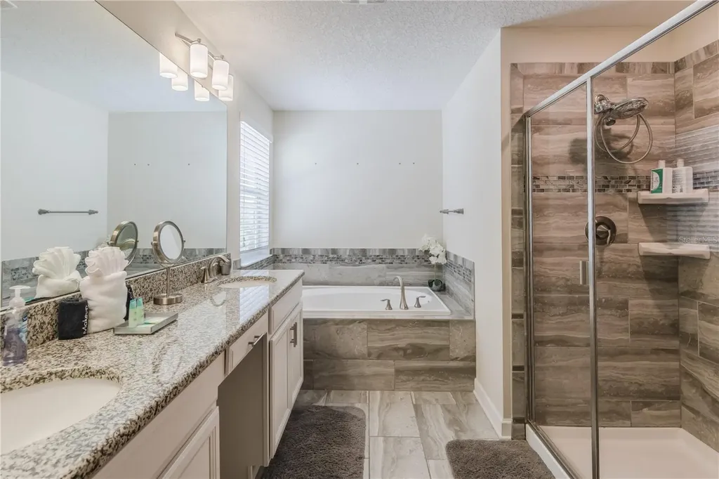 1588 Flange Drive Davenport FL 33896
