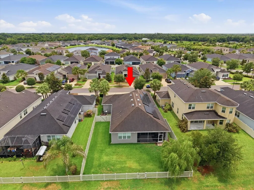 17735 Bright Wheat Drive Lithia FL 33547