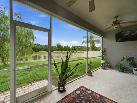 17735 Bright Wheat Drive Lithia FL 33547