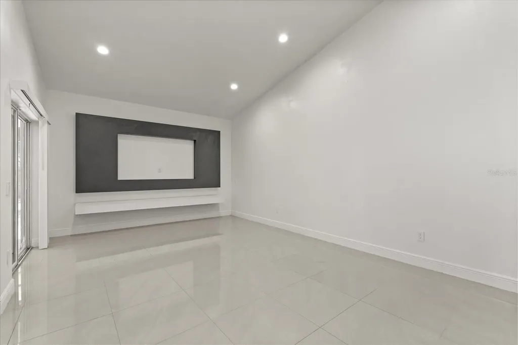 6135 Crystal View Drive Orlando FL 32819