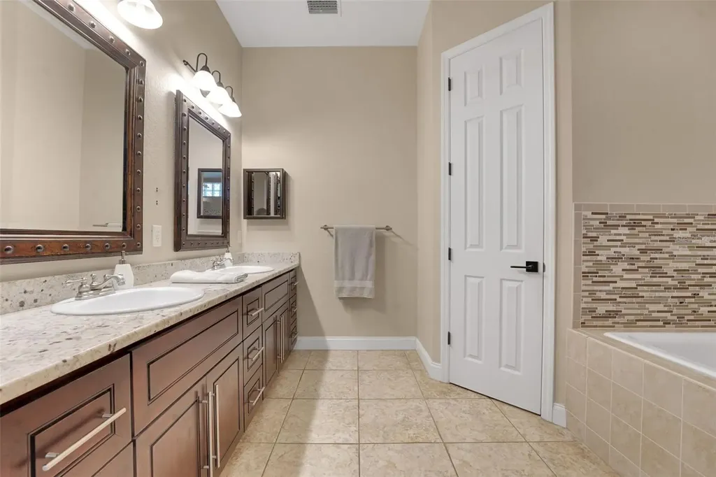 5911 Old Berkley Road Auburndale FL 33823