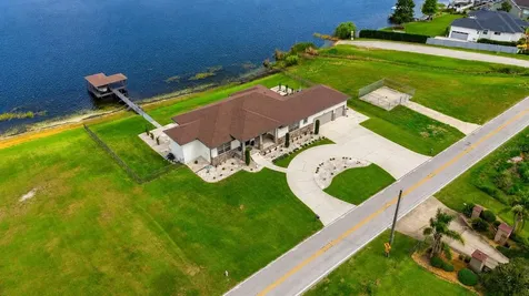5911 Old Berkley Road Auburndale FL 33823