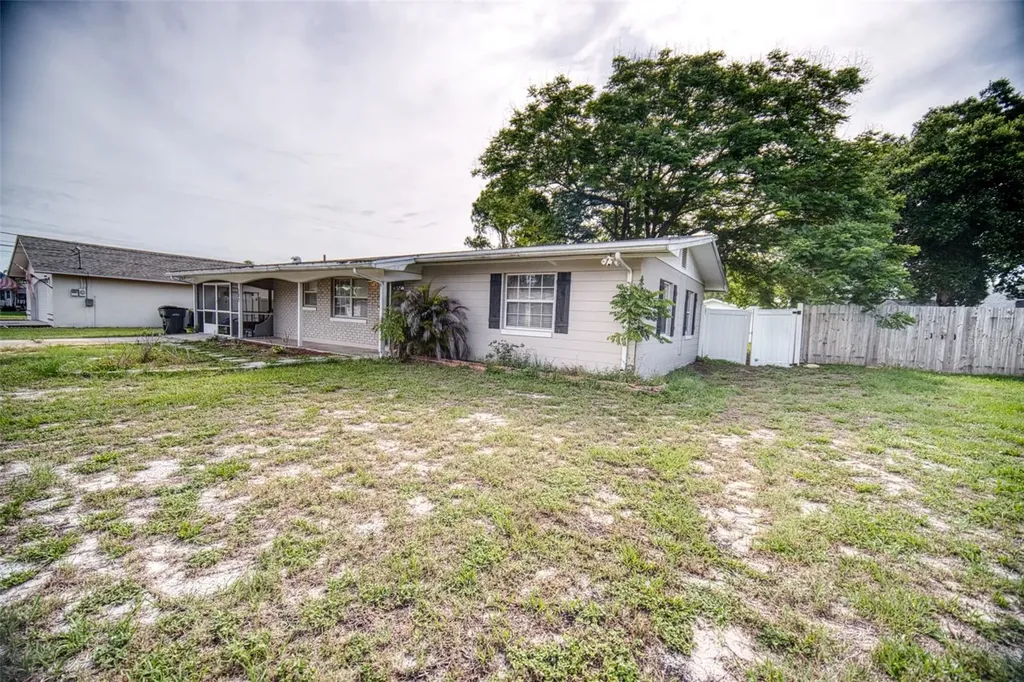 132 Longfellow Road Winter Haven FL 33884