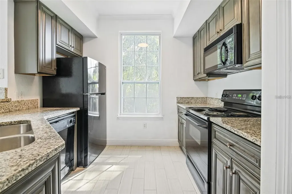 5571 Rosehill Road Sarasota FL 34233
