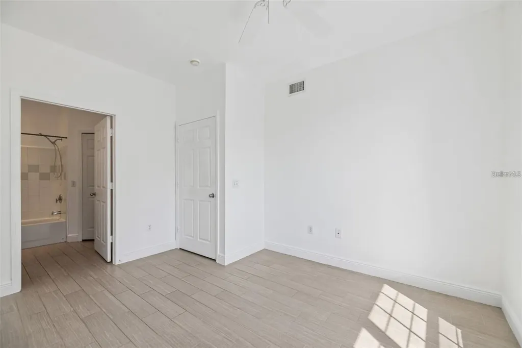 5571 Rosehill Road Sarasota FL 34233
