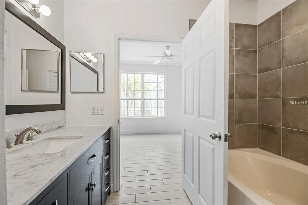 5571 Rosehill Road Sarasota FL 34233