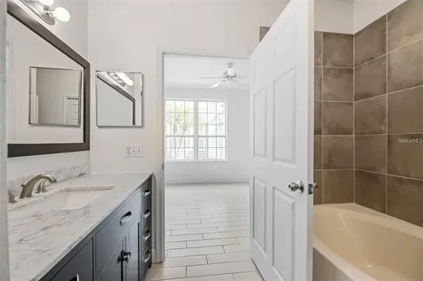 5571 Rosehill Road Sarasota FL 34233