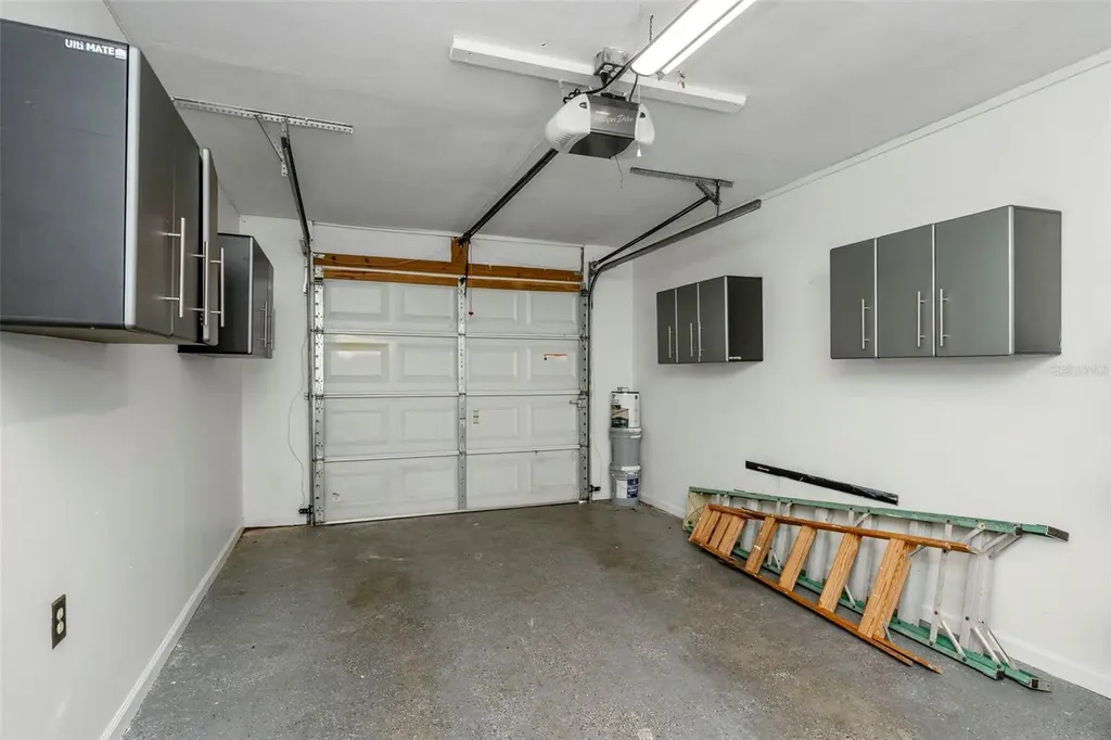 8732 Overlook Drive Tampa FL 33617