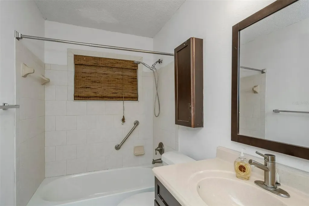 8732 Overlook Drive Tampa FL 33617