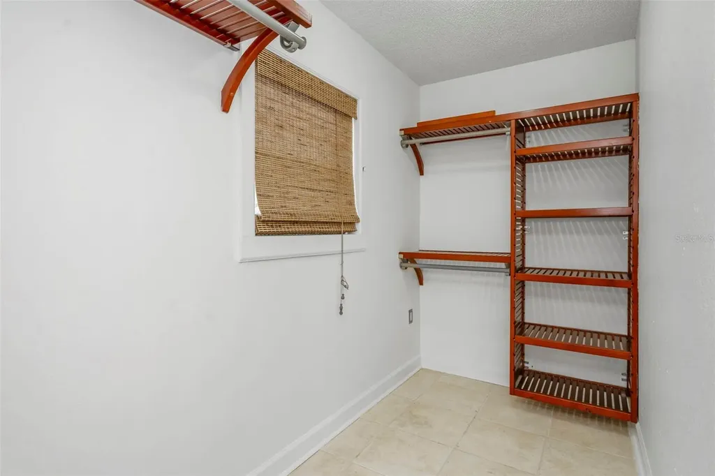 8732 Overlook Drive Tampa FL 33617