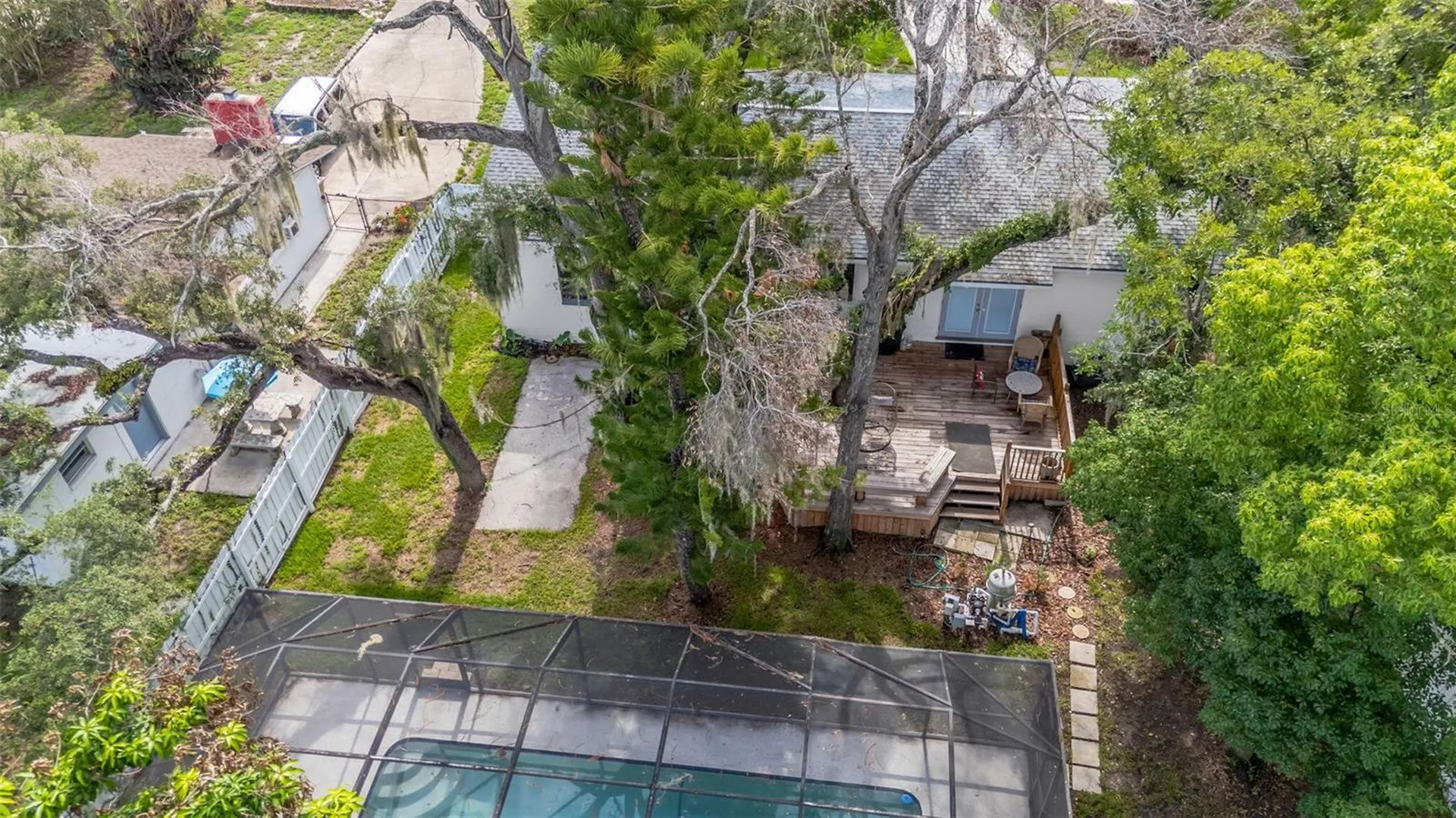 8732 Overlook Drive Tampa FL 33617