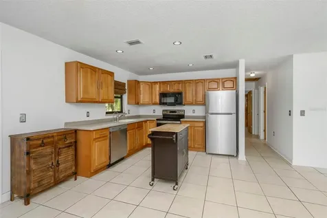 8732 Overlook Drive Tampa FL 33617