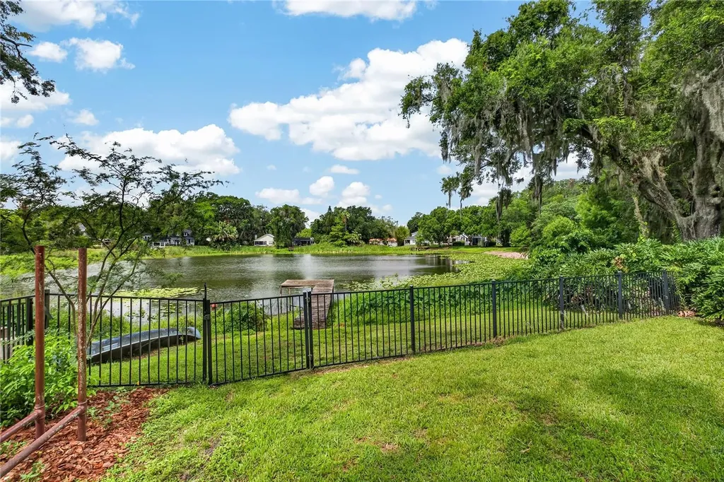 1800 Carlton Drive Orlando FL 32806