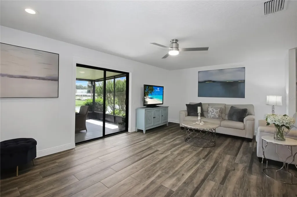 7243 Woodville Crescent Orlando FL 32819