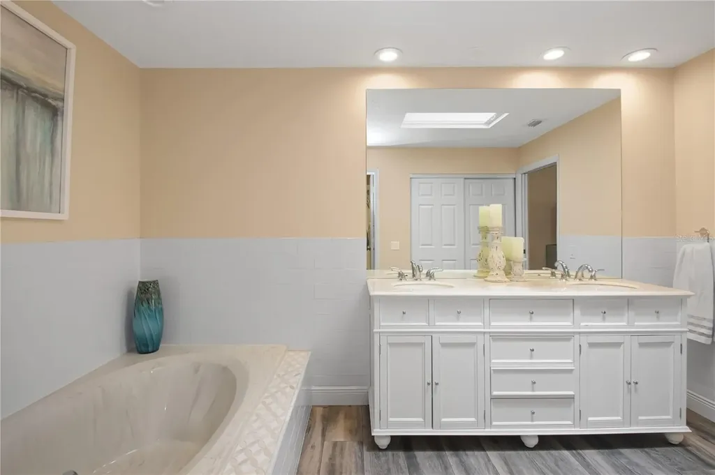 7243 Woodville Crescent Orlando FL 32819