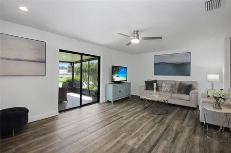 7243 Woodville Crescent Orlando FL 32819